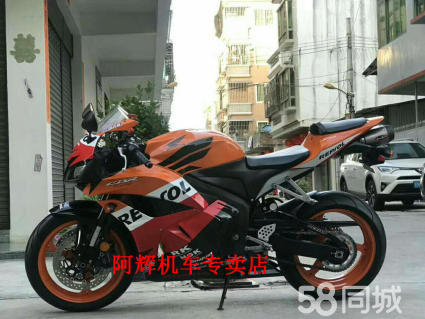 出售各種大排量跑車，款式齊全，大概價(jià)位就是1萬起步到幾萬快的價(jià)位都有
